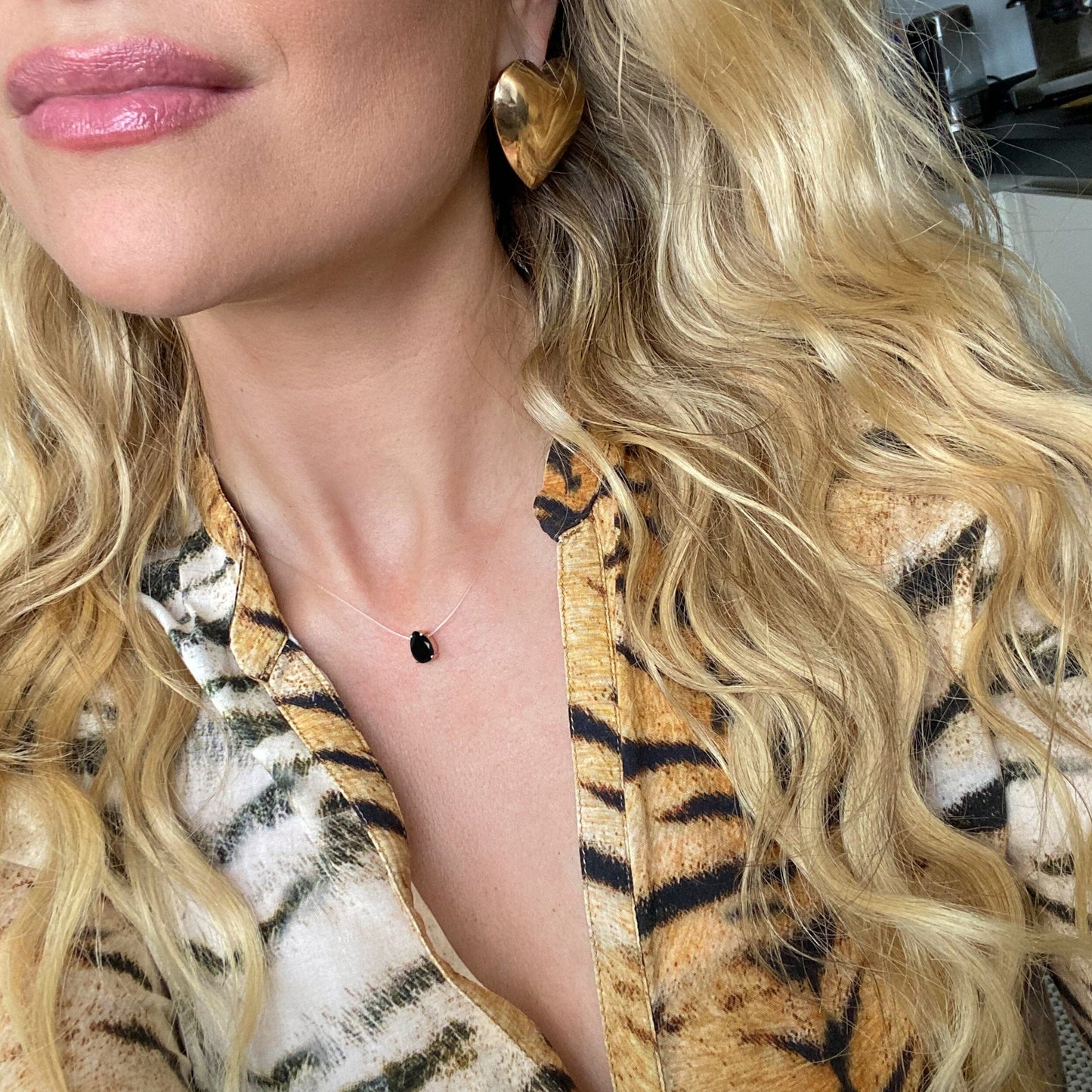 Collier en onyx noir Floating Sway - Pierre de naissance de décembre