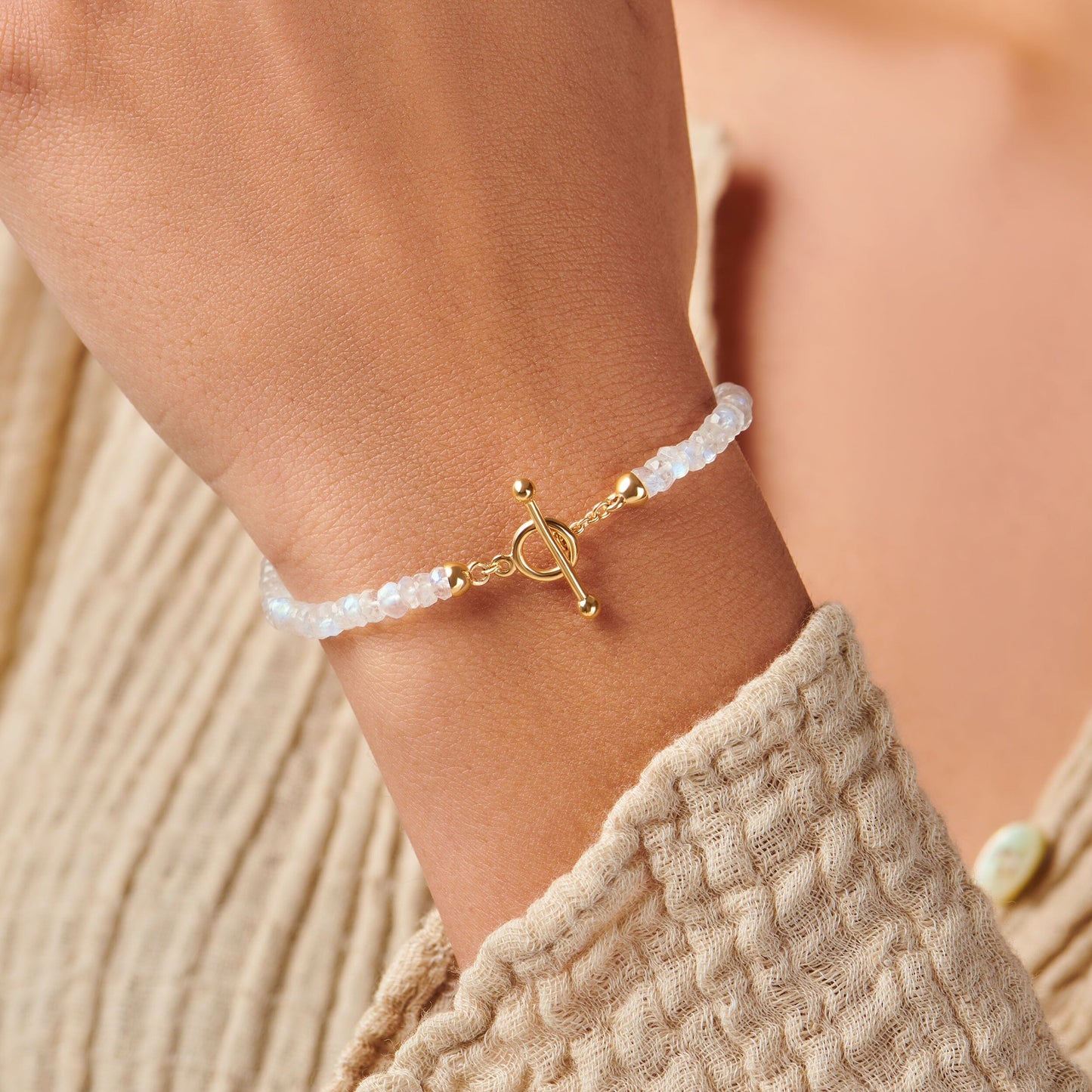 Bracelet de perles en pierre de lune arc-en-ciel avec fermoir en T - Augmentez vos vibrations