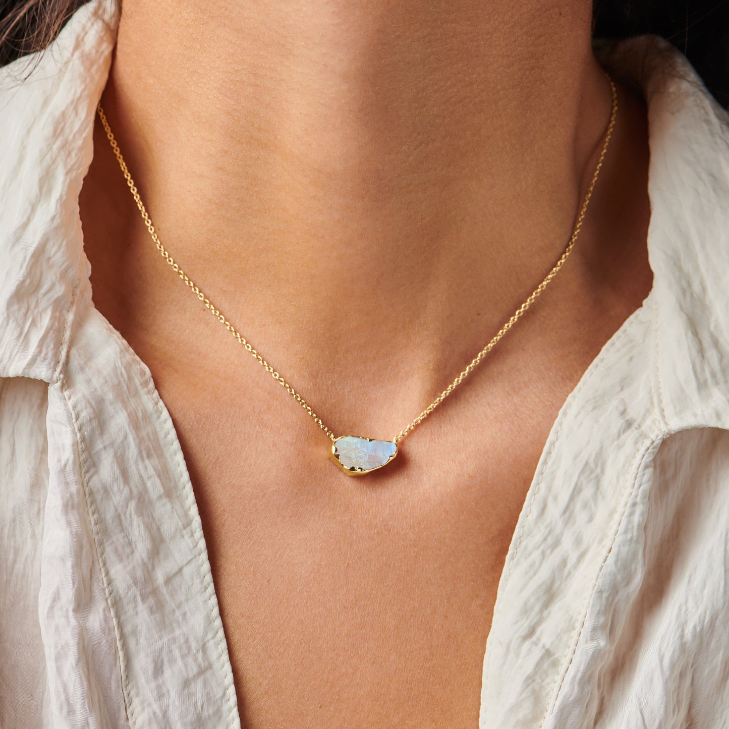 Collier en cristal brut - Pierre de lune sacrée
