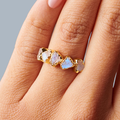 Bague en cristal brut - Pierre de lune illuminée