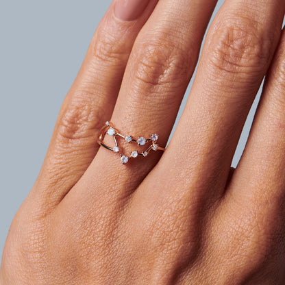Bague en pierre de lune - Constellation du Capricorne