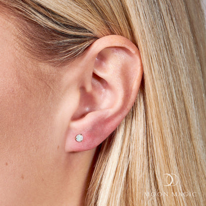 Boucles d'oreilles rondes en opale - Pierre de naissance d'octobre