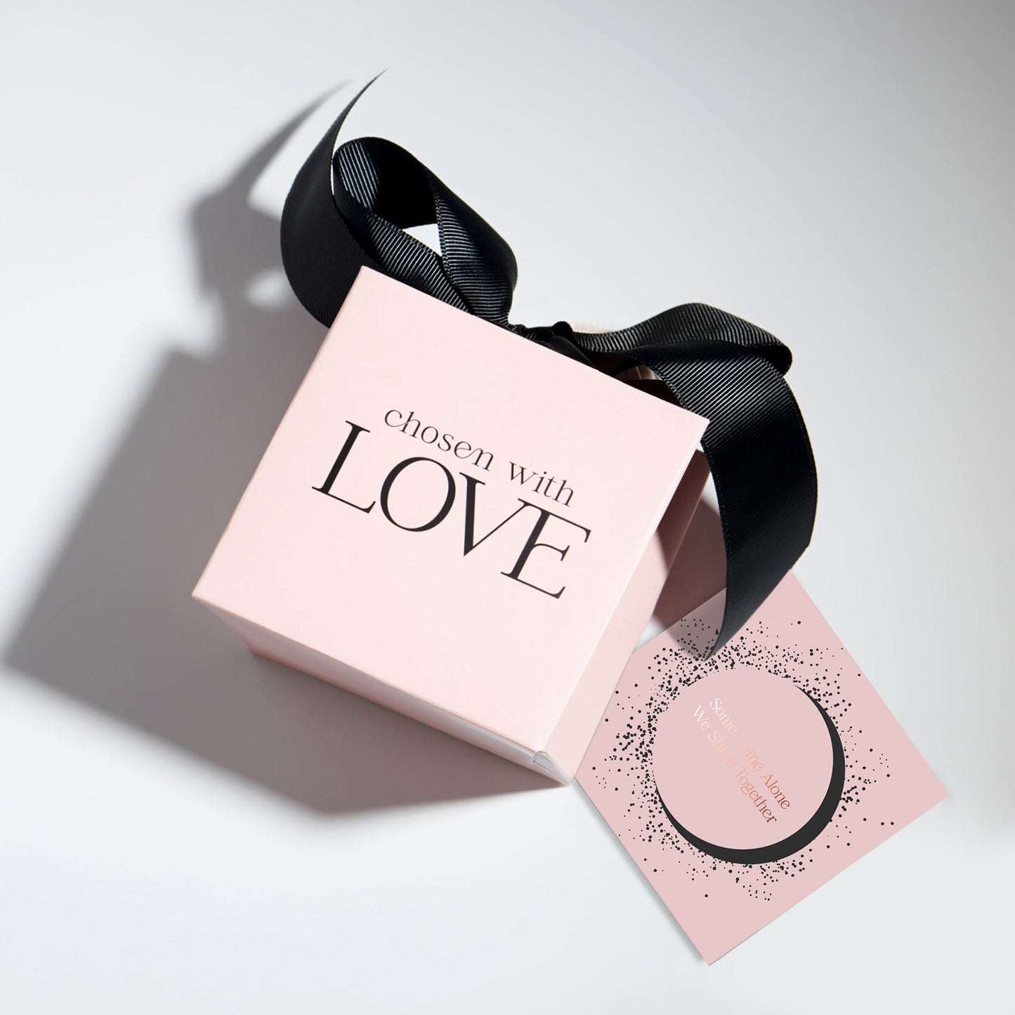 Ensemble sac cadeau rose et carte cadeau noire - Grand