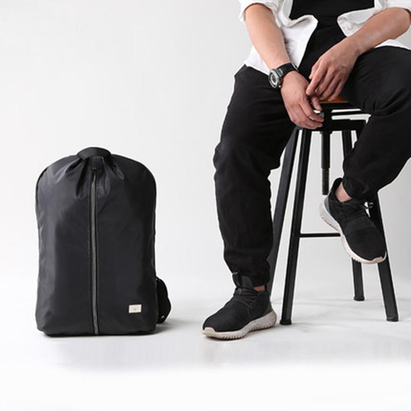 Minimal Street-style Anti-Theft Backpack