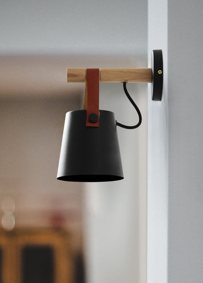Applique murale nordique suspendue en bois