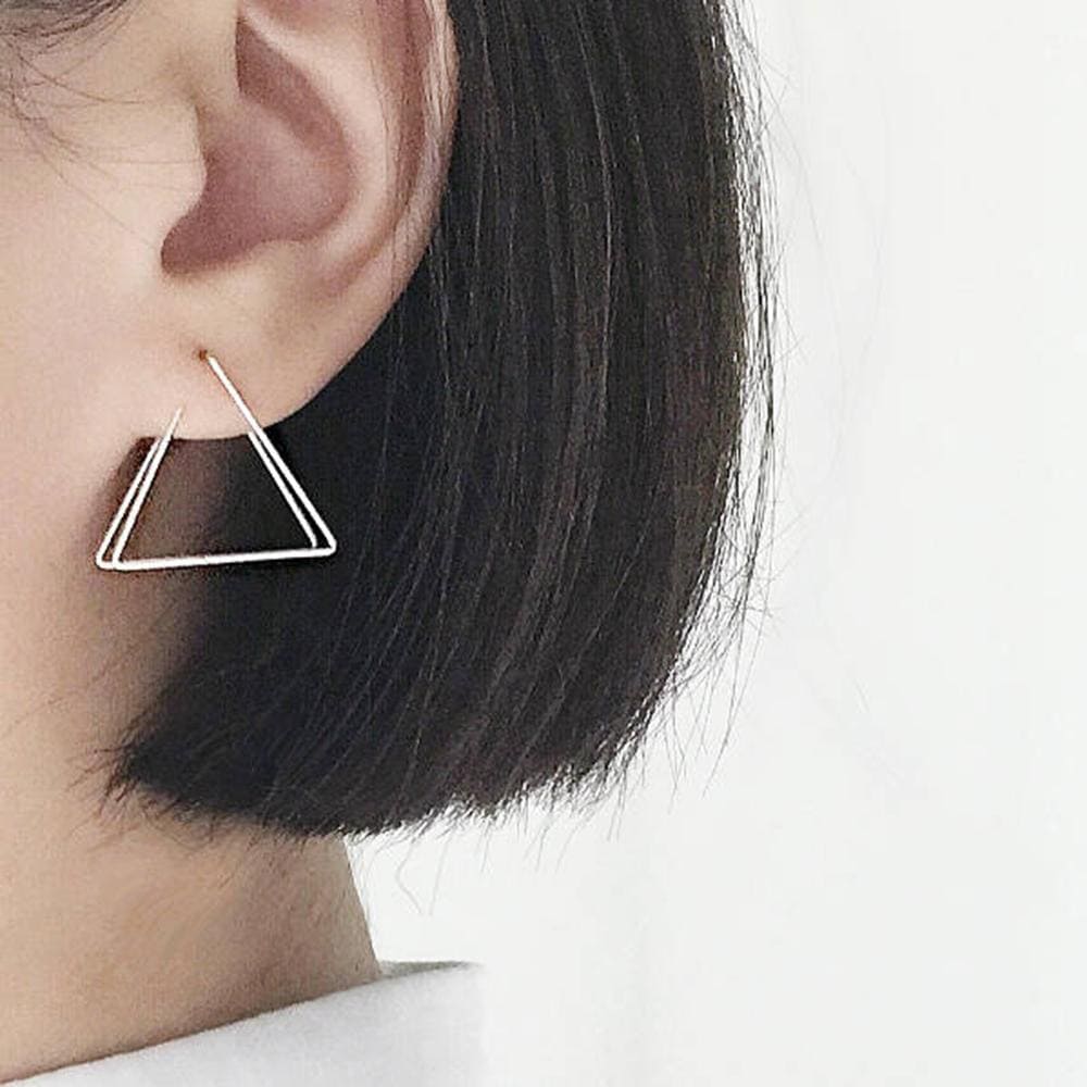 Boucles d'oreilles minimalistes à double triangle faites à la main