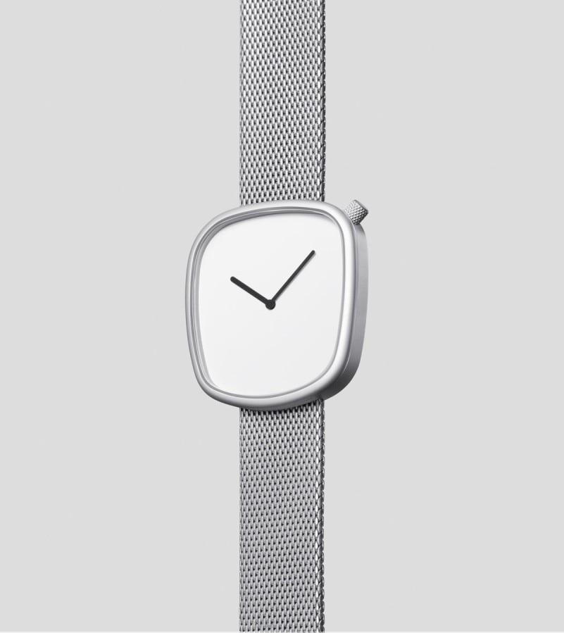 The Taavi Watch | Minimalist Metal Band Watch