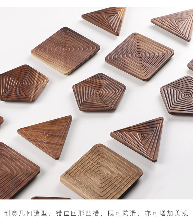 Dessous de verre géométriques en bois de noyer