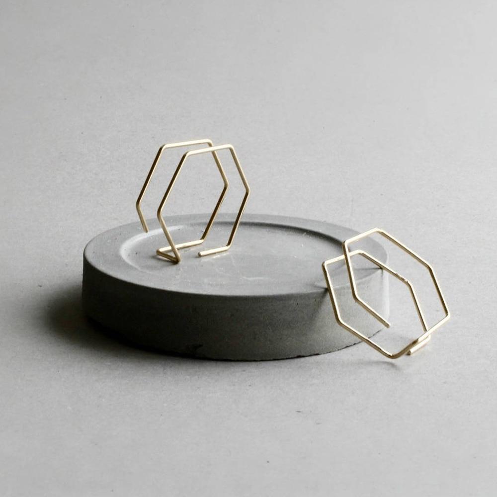 Boucles d'oreilles minimalistes à double hexagone faites à la main