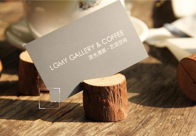 Simple Nature Tree Stump Card Holder