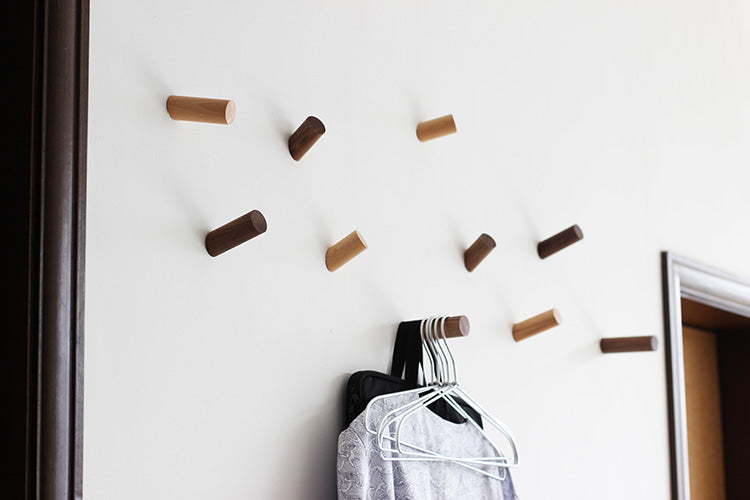 Patères minimalistes en bois