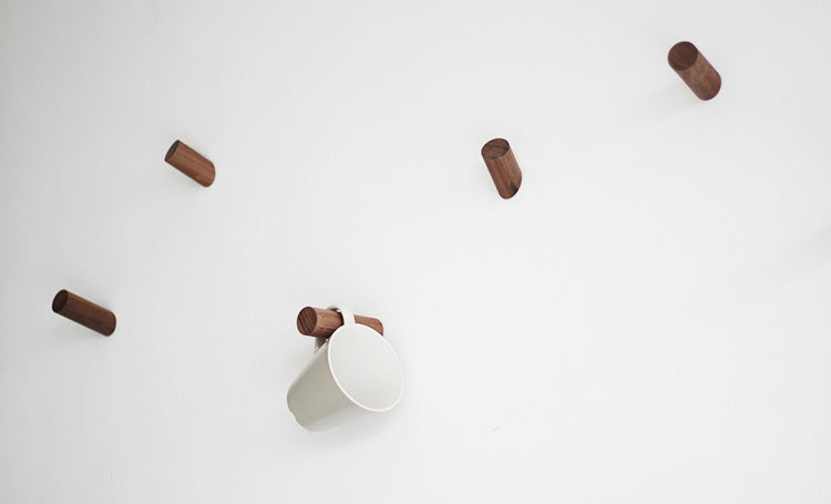 Patères minimalistes en bois