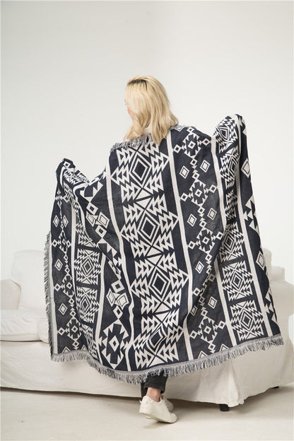 Couverture à motifs géométriques bohèmes