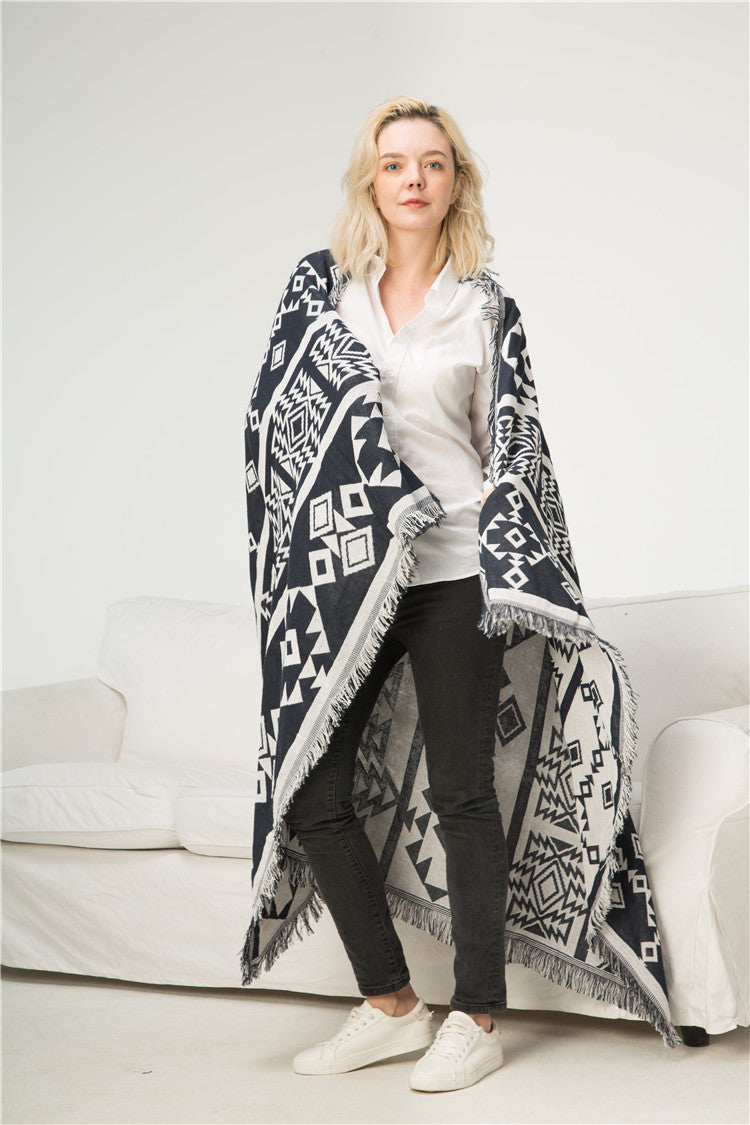Couverture à motifs géométriques bohèmes