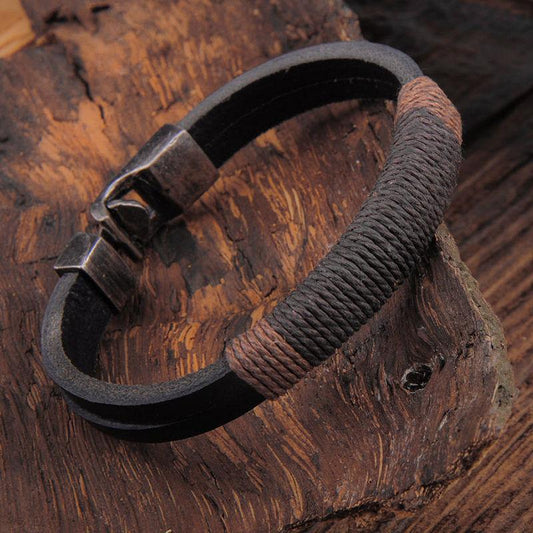 Bracelet en cuir enveloppé de chanvre