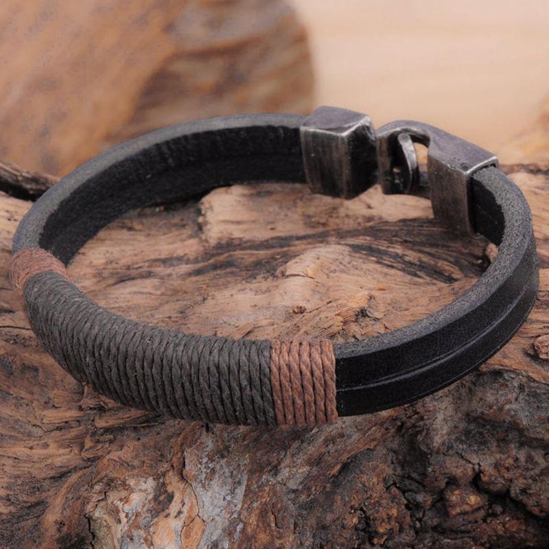 Bracelet en cuir enveloppé de chanvre
