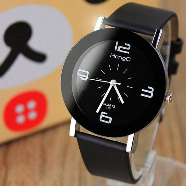 Montre à cadran frappant