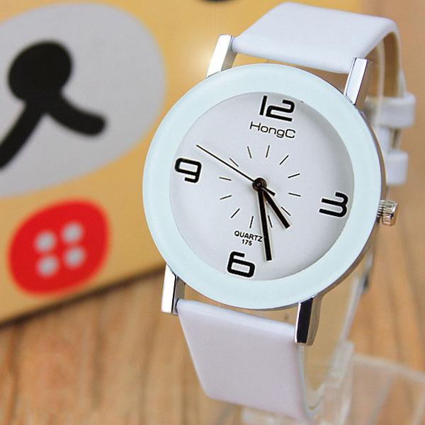 Montre à cadran frappant