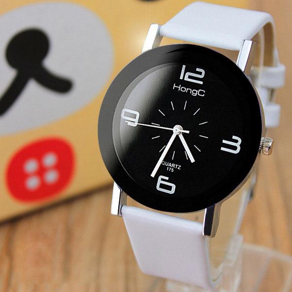 Montre à cadran frappant