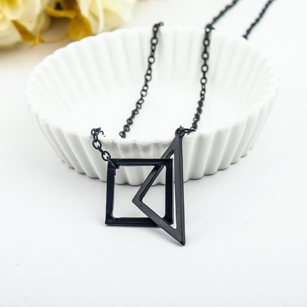 Pendentif polygone asymétrique
