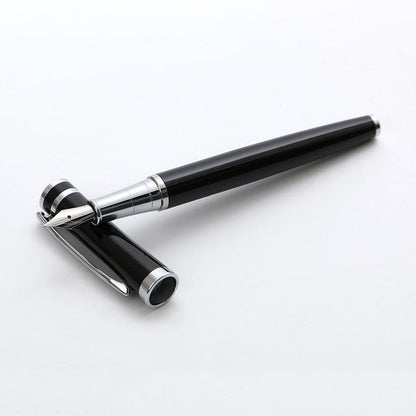 Stylo plume entièrement en métal