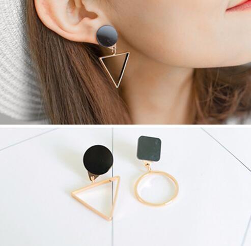 Asymmetric Black Earrings