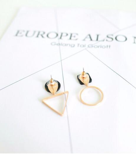 Asymmetric Black Earrings