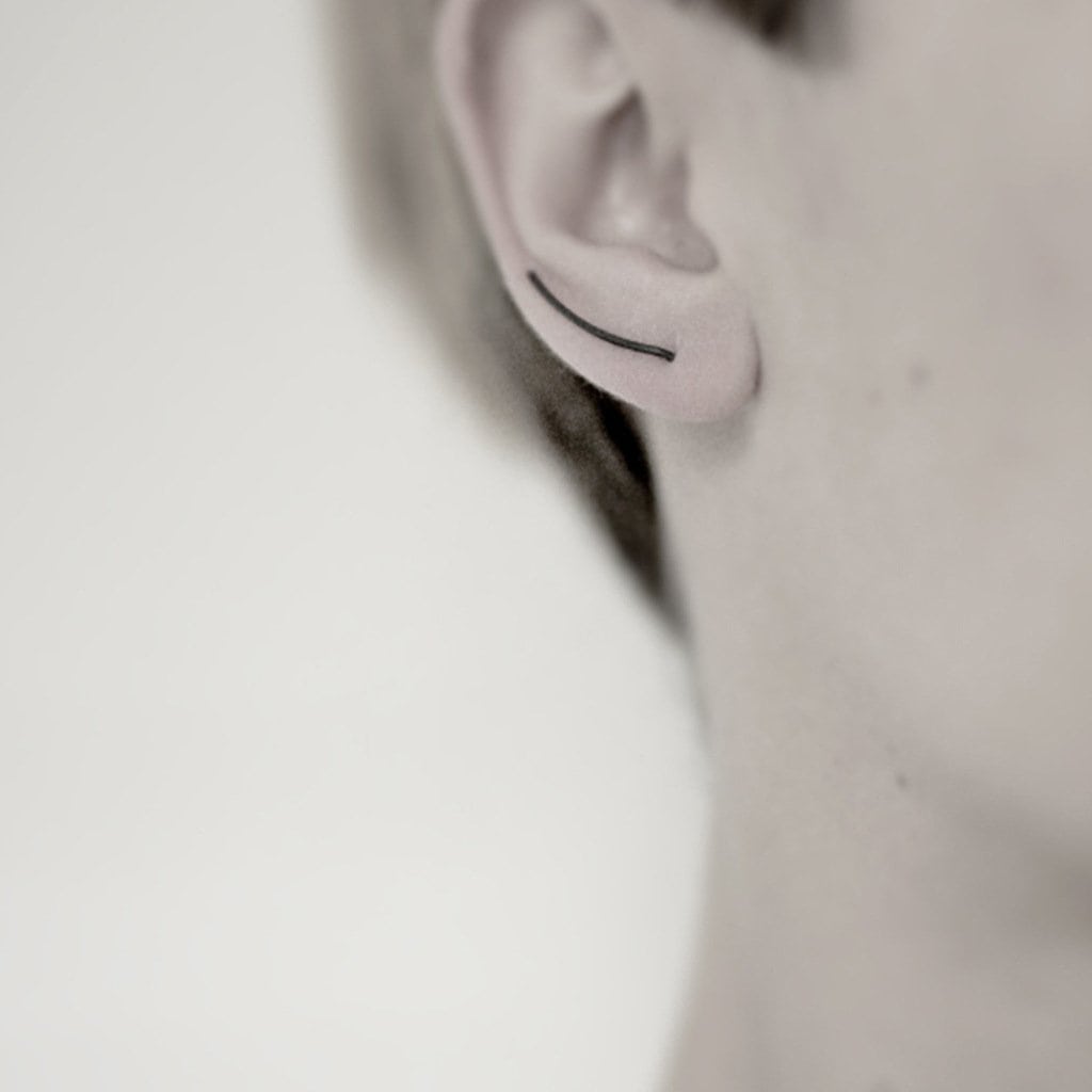 Boucle d'oreille minimaliste à barre linéaire