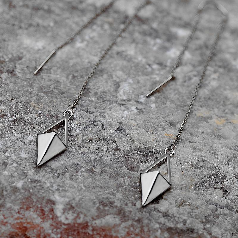 Boucles d'oreilles pendantes géométriques minimalistes en forme de losange