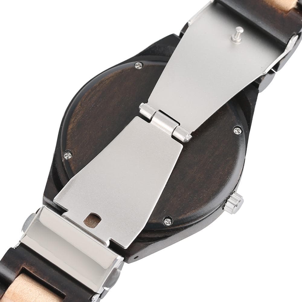 Montre entièrement en bois fabriquée à la main