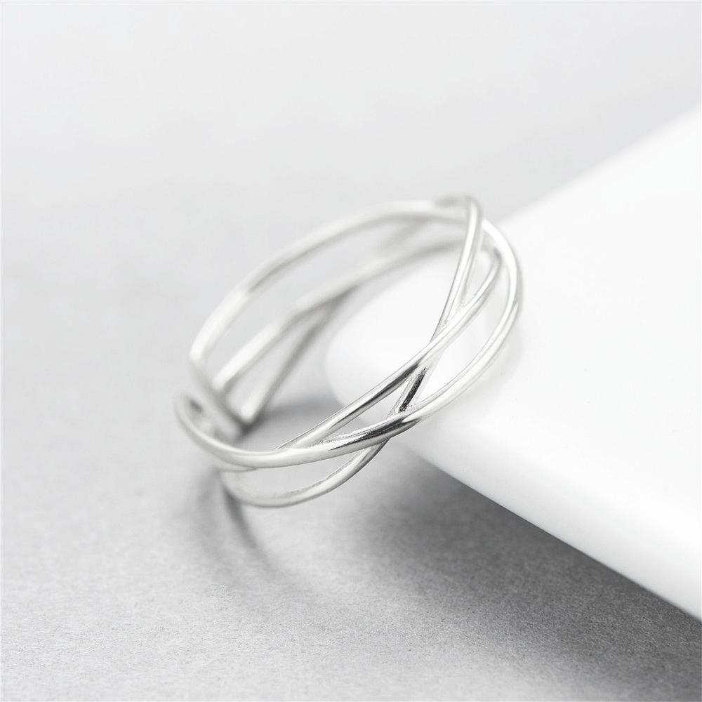 Bague en argent sterling avec fil tissé