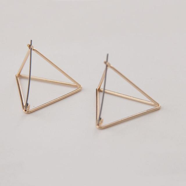 Boucles d'oreilles pyramidales géométriques
