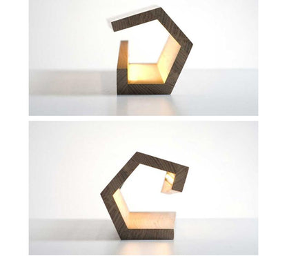 Lampe de table moderne en bois fendu
