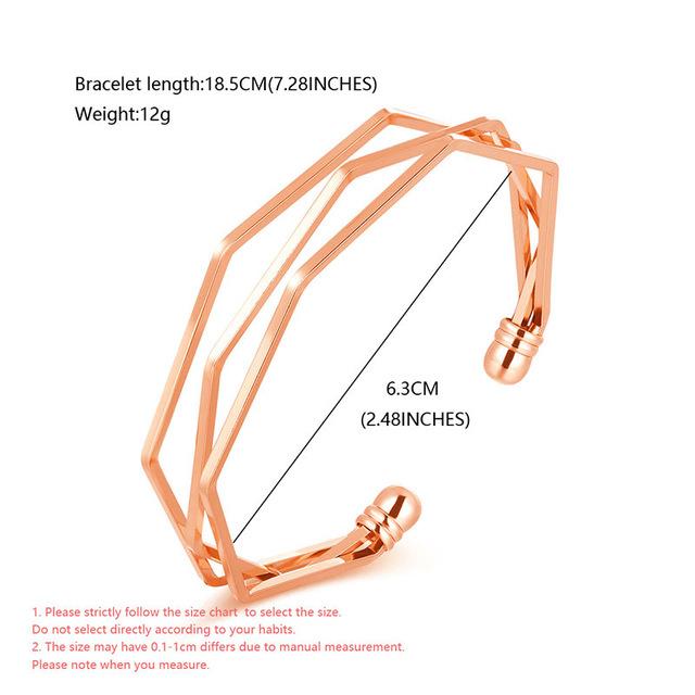 Bracelets à clous torsadés