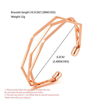 Bracelets à clous torsadés