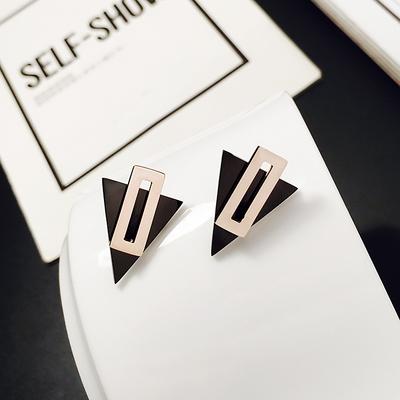 Boucles d'oreilles pendantes géométriques