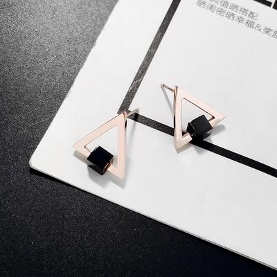 Boucles d'oreilles pendantes géométriques