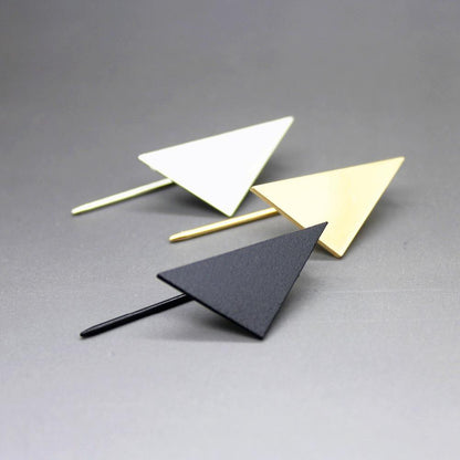 Boucles d'oreilles à tige triangulaires géométriques simples
