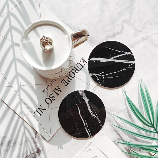 Dessous de verre en marbre noir et blanc