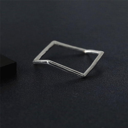 Bague minimaliste hexagonale géométrique irrégulière en argent sterling 925