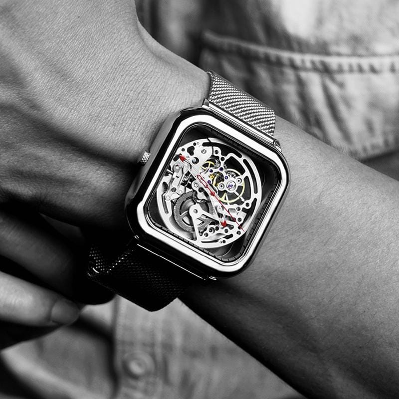 Montre-bracelet mécanique à cadran carré évidé 