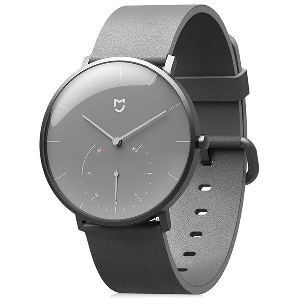 The Dubai- Minimalist Smart Watch with Pedometer, Automatic Time Calibration, and Vibration Reminder