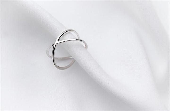 Bague minimaliste ouverte en argent sterling 925