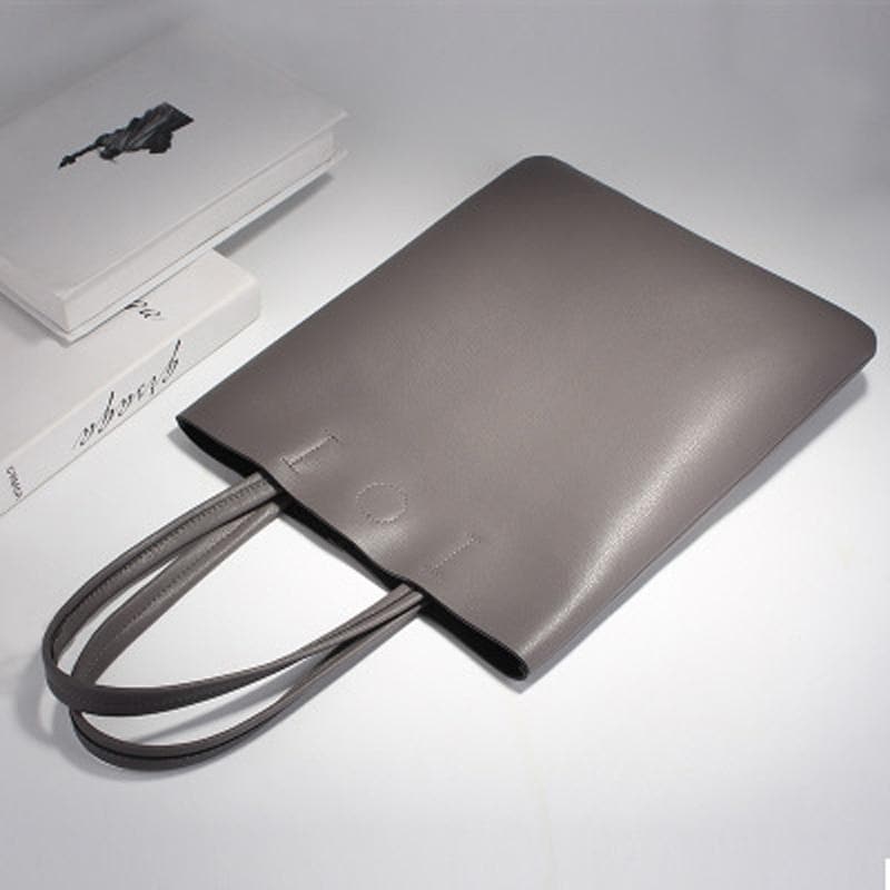 Sac fourre-tout en cuir minimaliste et simple