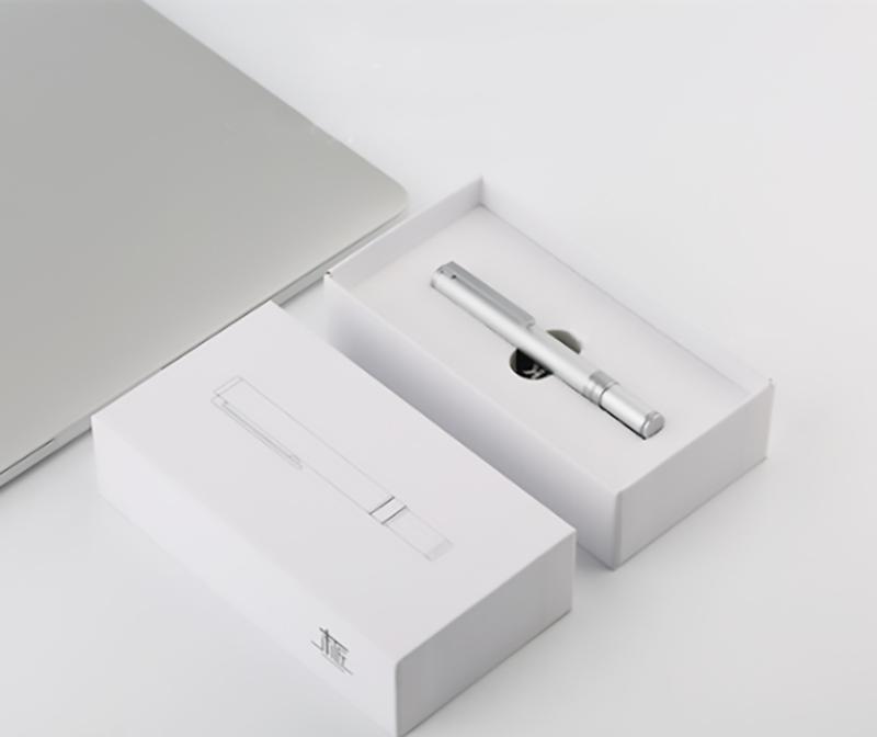Stylo plume moderne minimaliste en aluminium