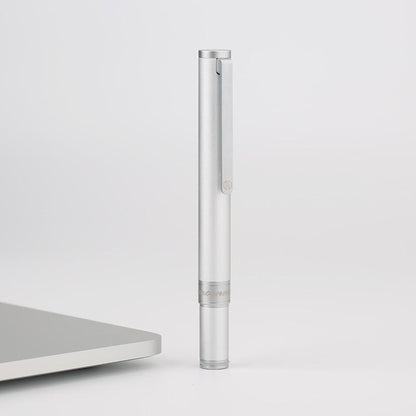 Stylo plume moderne minimaliste en aluminium