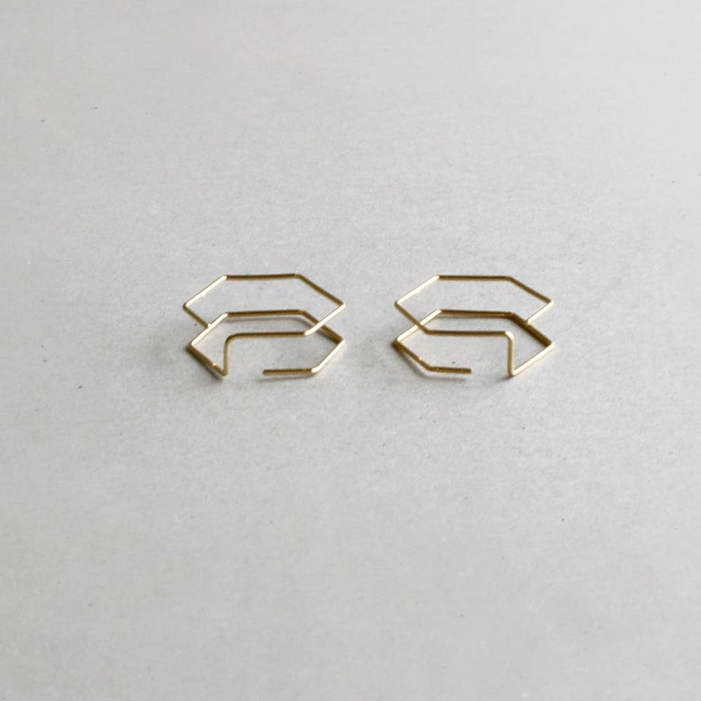 Boucles d'oreilles minimalistes à double hexagone faites à la main